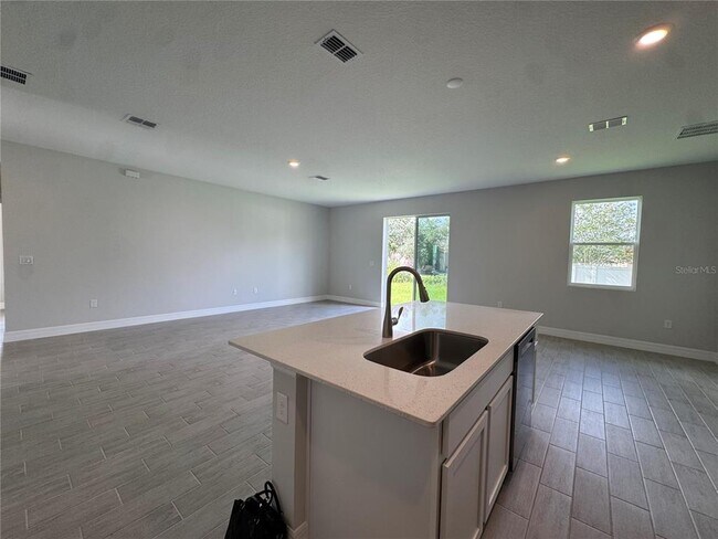 Building Photo - 13416 SW 31st Terrace Rd