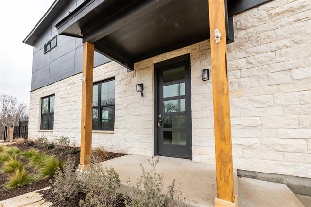 Building Photo - 110 Clark Ln