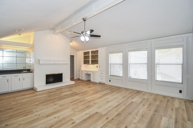 Building Photo - 3107 Barnhill Ln