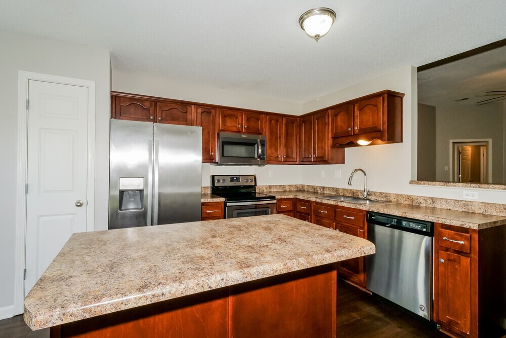 Building Photo - 5733 Fawn Dr