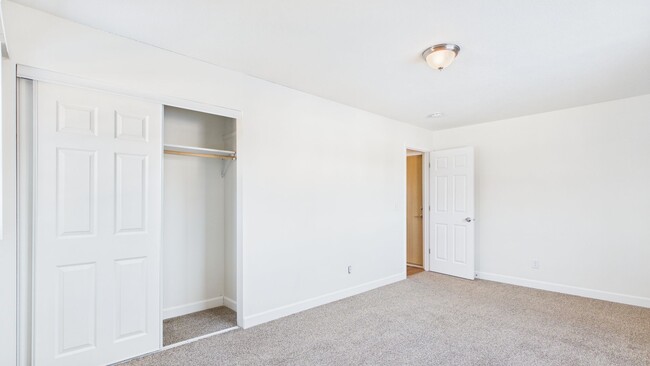 Building Photo - 10213 W 34th St