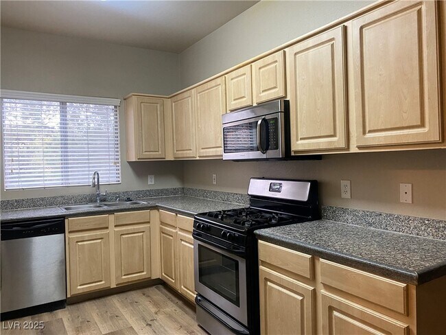 Building Photo - 5250 S Rainbow Blvd
