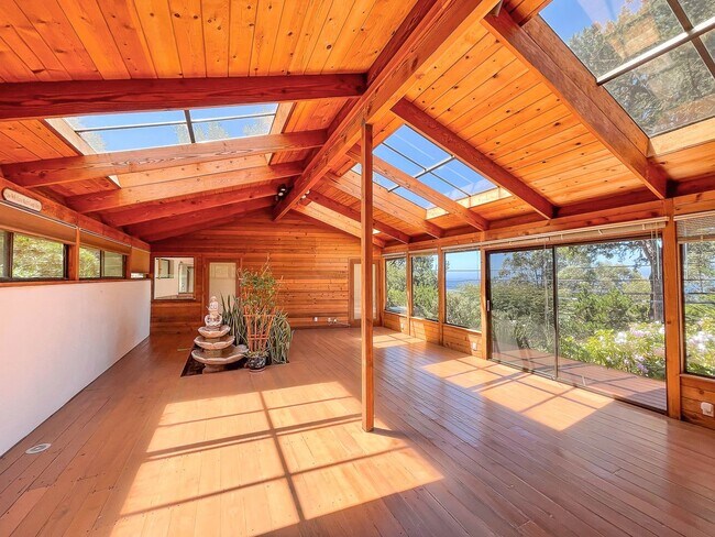 Building Photo - Unique Carmel Highlands 2 Bed, 2 Bath + Sunroom & Office