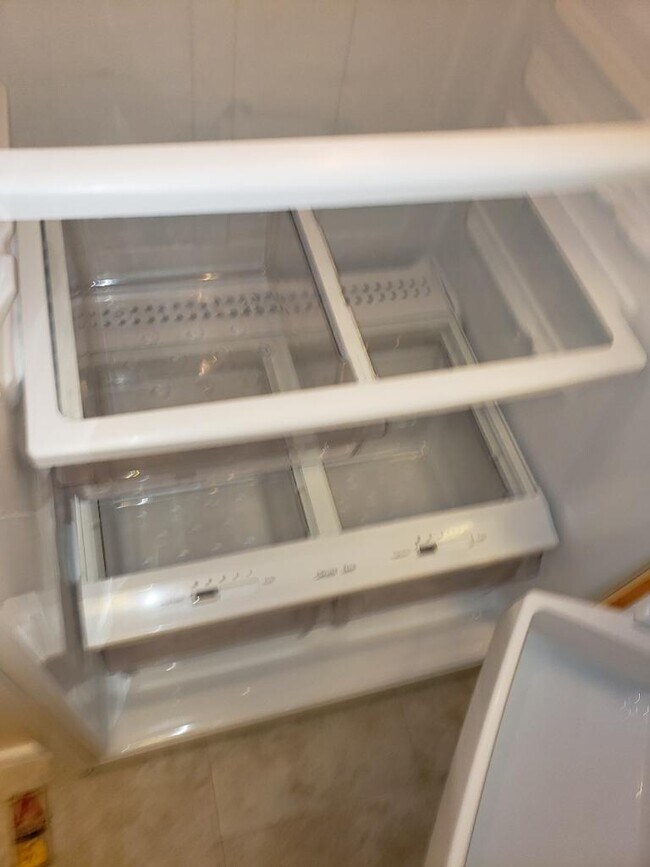 Building Photo - 922 24th St NW