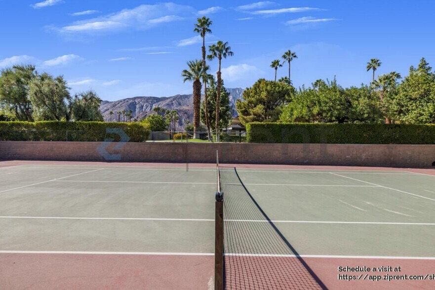 Building Photo - 2825 N Los Felices Rd