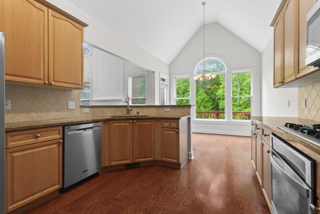 Building Photo - 12762 Waterside Dr