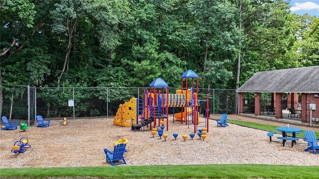 Building Photo - 11355 Vedrines Dr