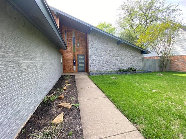 Building Photo - 13105 Mitchwin Rd