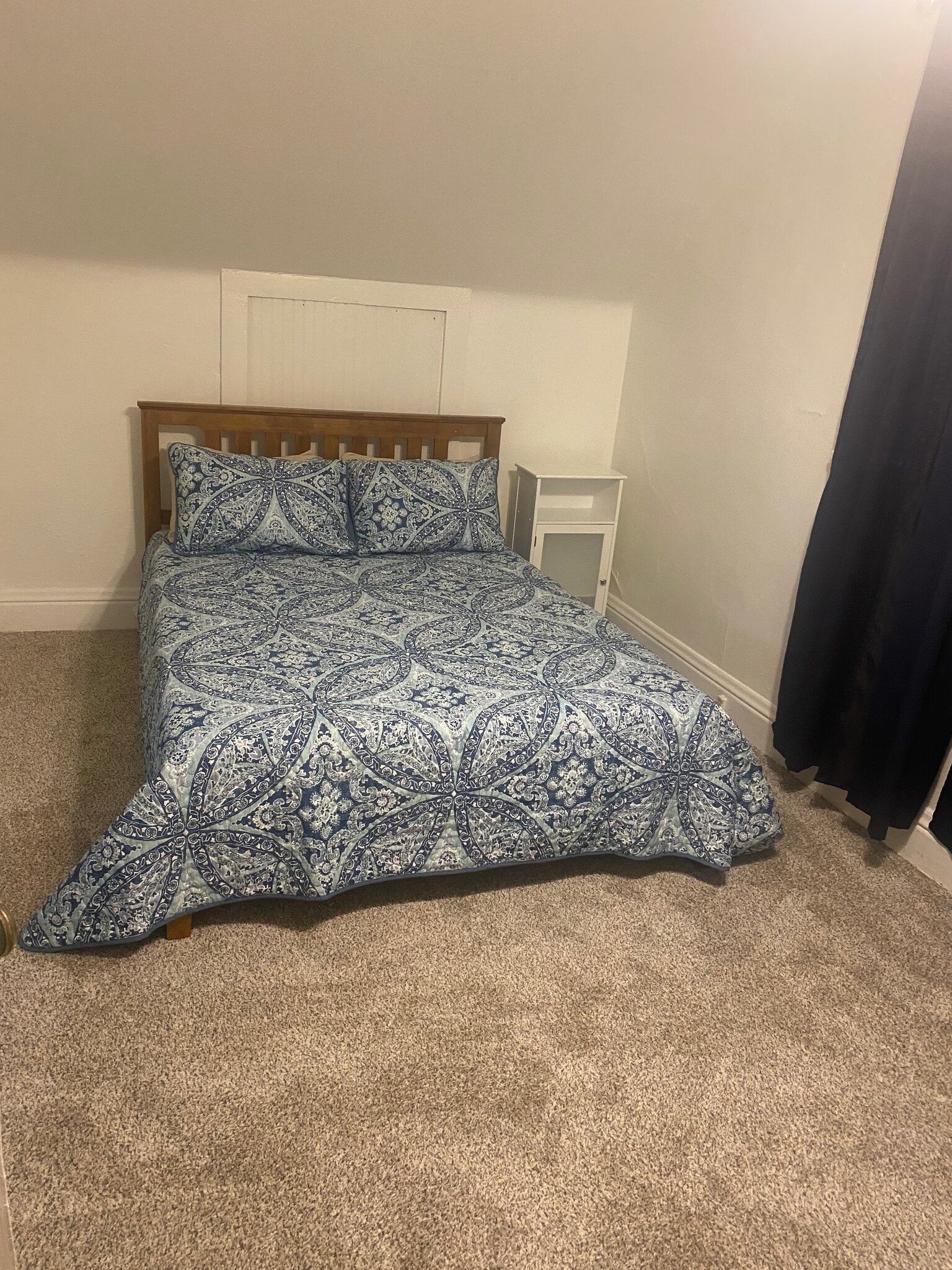 Building Photo - 589 E Losey St