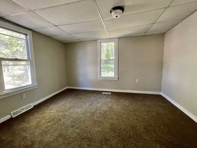 Building Photo - Stunning 3 Bedroom Home FOR RENT in Millvi...