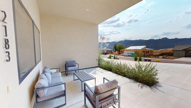Building Photo - 2183 S Salida Del Sol