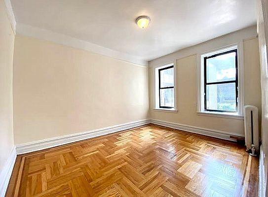 Building Photo - 2 bedroom in BRONX NY 10463