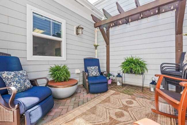 Building Photo - 3369 Preston Shore Dr