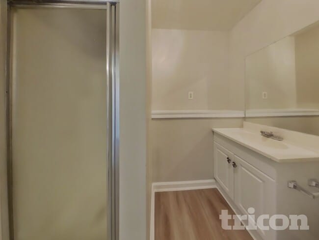 Building Photo - 3350 Slate Dr