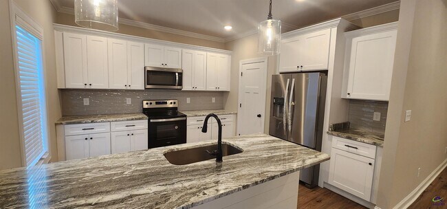 Building Photo - 104 Garrett Ln