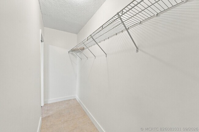 Building Photo - 175 NE 203rd Terrace