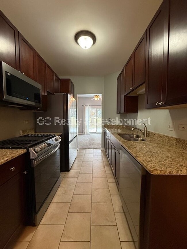 Building Photo - 1223 Rhodes Ln