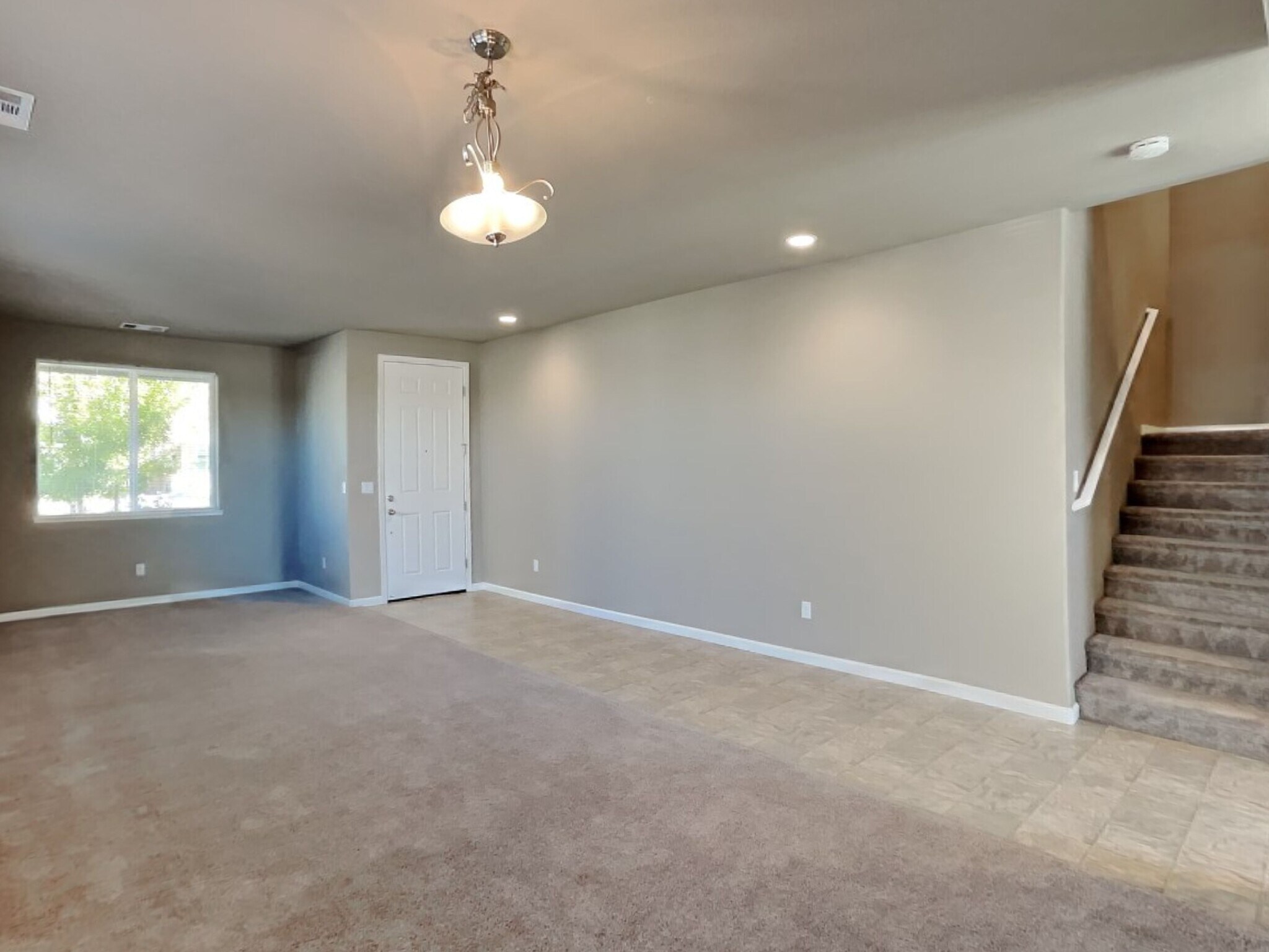 Building Photo - 3775 Thistledown Ct