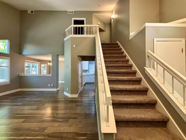 Building Photo - 7592 Deltawind Dr