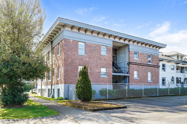 Building Photo - 1301-1311-1311 6th Ave