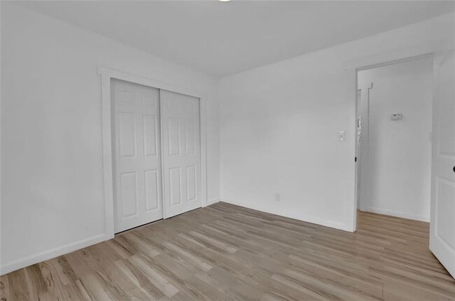Building Photo - 2030 Euclid St