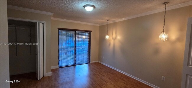 Building Photo - 1777 W 59th St