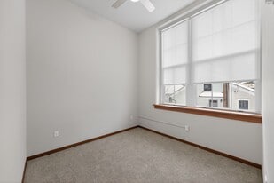 Building Photo - East High Lofts