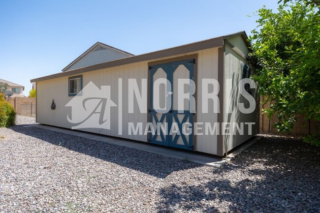 Building Photo - Large Home with Plenty of Room in Coolidge