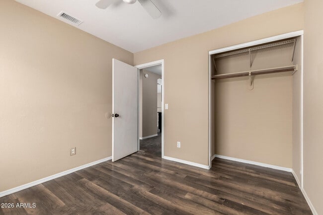 Building Photo - 8642 W Laurel Ln