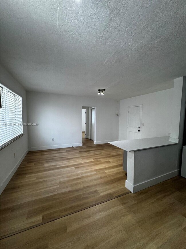 Building Photo - 7928 Harding Ave