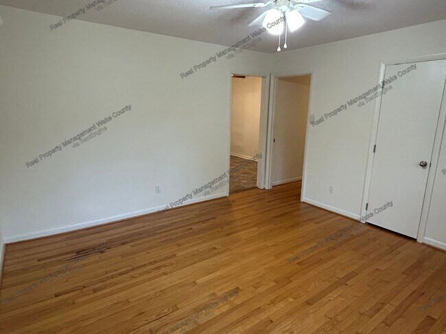 Building Photo - 722 Brunswick Pl