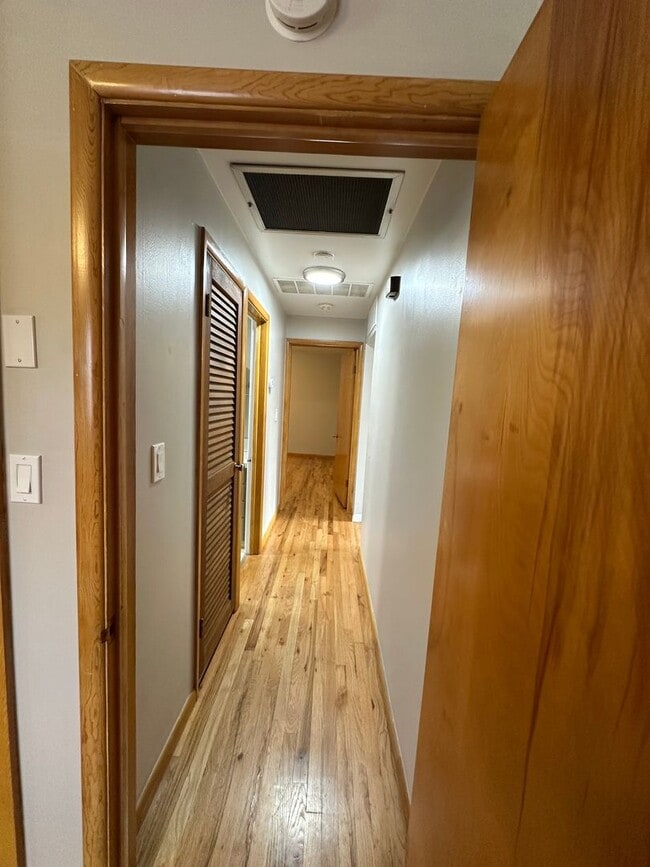 Building Photo - Great location in Meridian for this 3 bedroom 2 bath home.