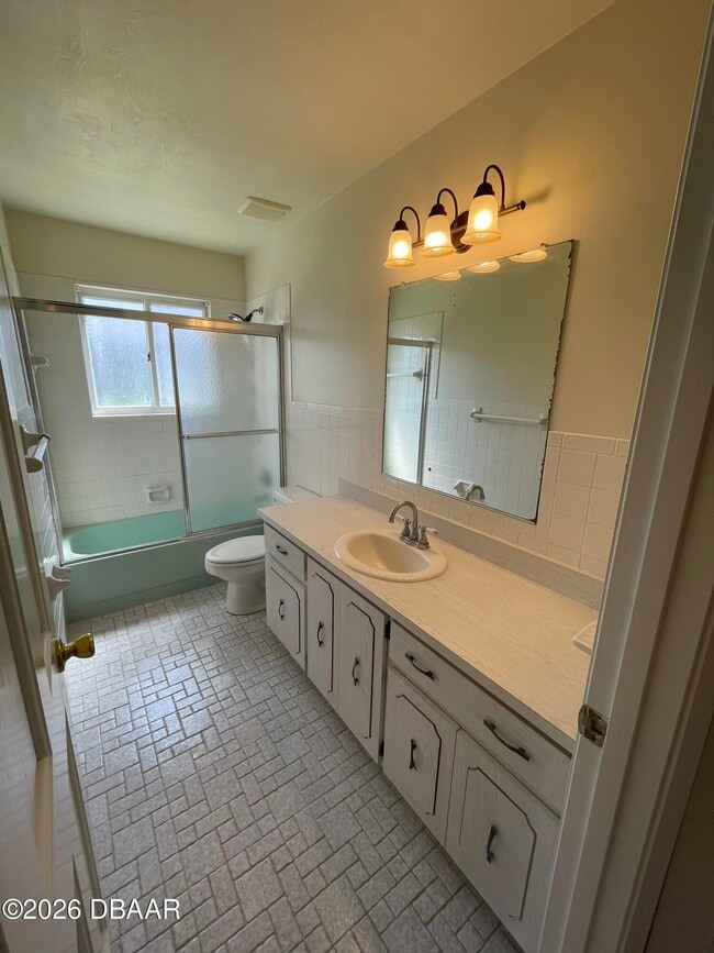 Building Photo - 524 Pelican Bay Dr