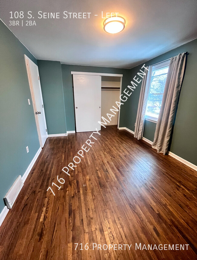 Building Photo - Cozy 3 BR, 1.5 Bath in Cheektowaga