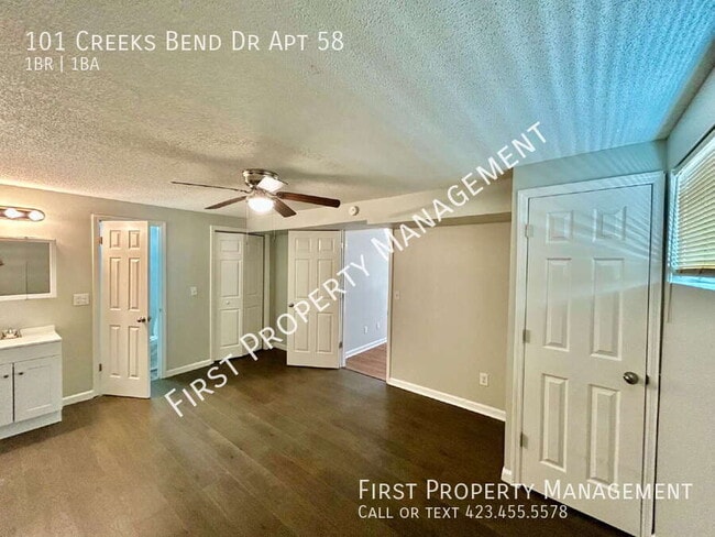 Building Photo - 101 Creeks Bend Dr