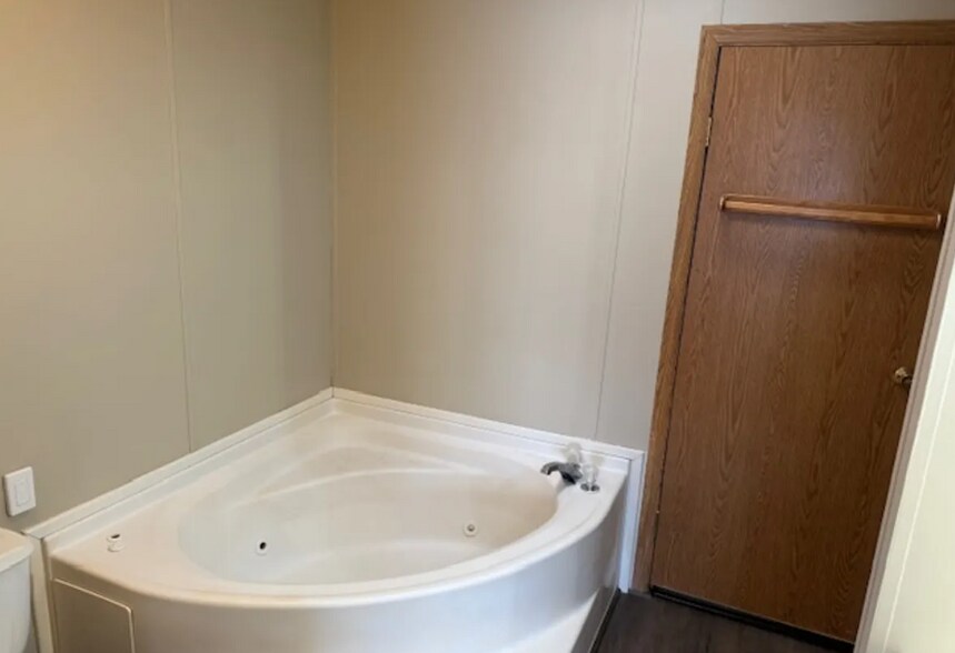 Building Photo - 289 Partridge Dr