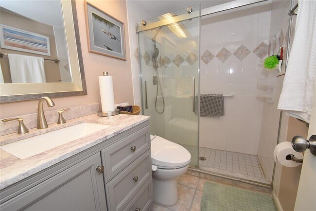 Building Photo - 1627 Boathouse Cir