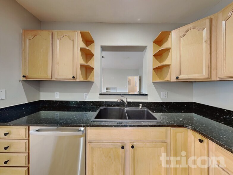 Building Photo - 1362 Admiral Woodson Ln