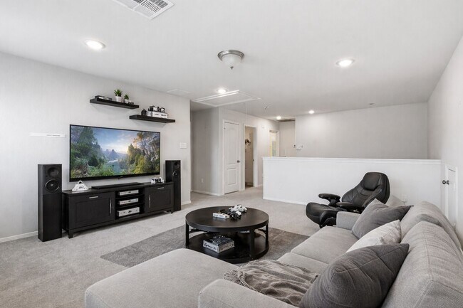 Building Photo - 14532 Jelly Pnes Dr