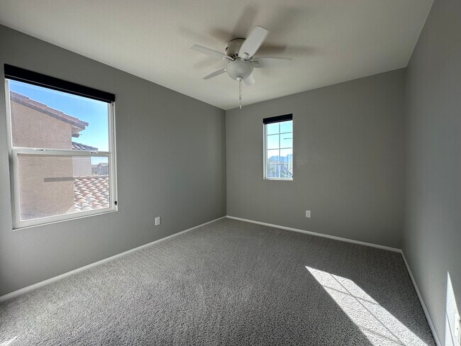 Building Photo - 7124 Fossil Lake St