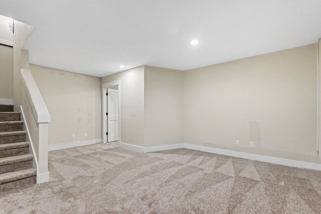 Building Photo - 8014 Ashworth Ave N