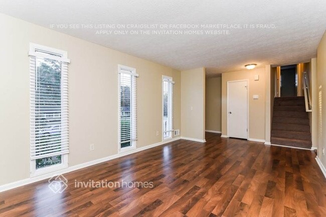Building Photo - 3396 San Antonio Dr