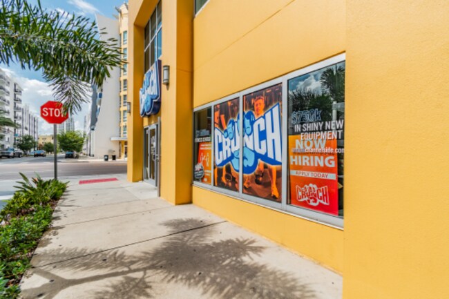 Building Photo - 1120 E Kennedy Blvd