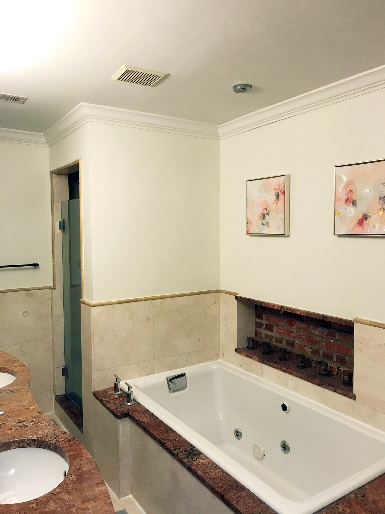 Tub/Separate Shower - 2033 13th St NW