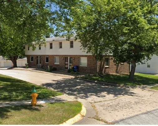 Building Photo - 902 Cedar River Dr NW