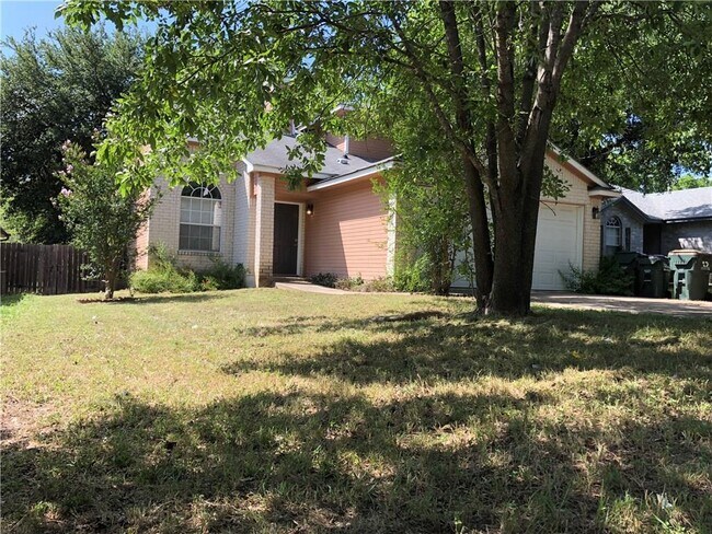 Building Photo - 1806 Ramona Cir
