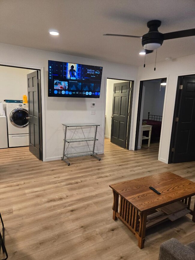 Building Photo - N2287 Memorial Dr