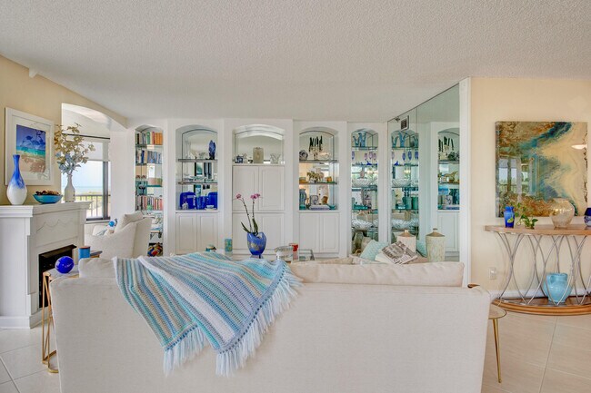 Building Photo - 2400 S Ocean Dr