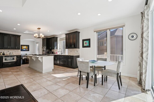 Building Photo - 211 Piper's Landing Ct