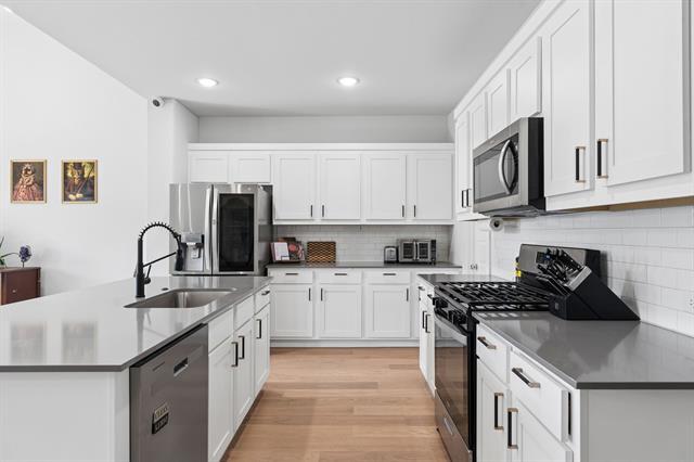 Building Photo - 2123 Pedigree Ln